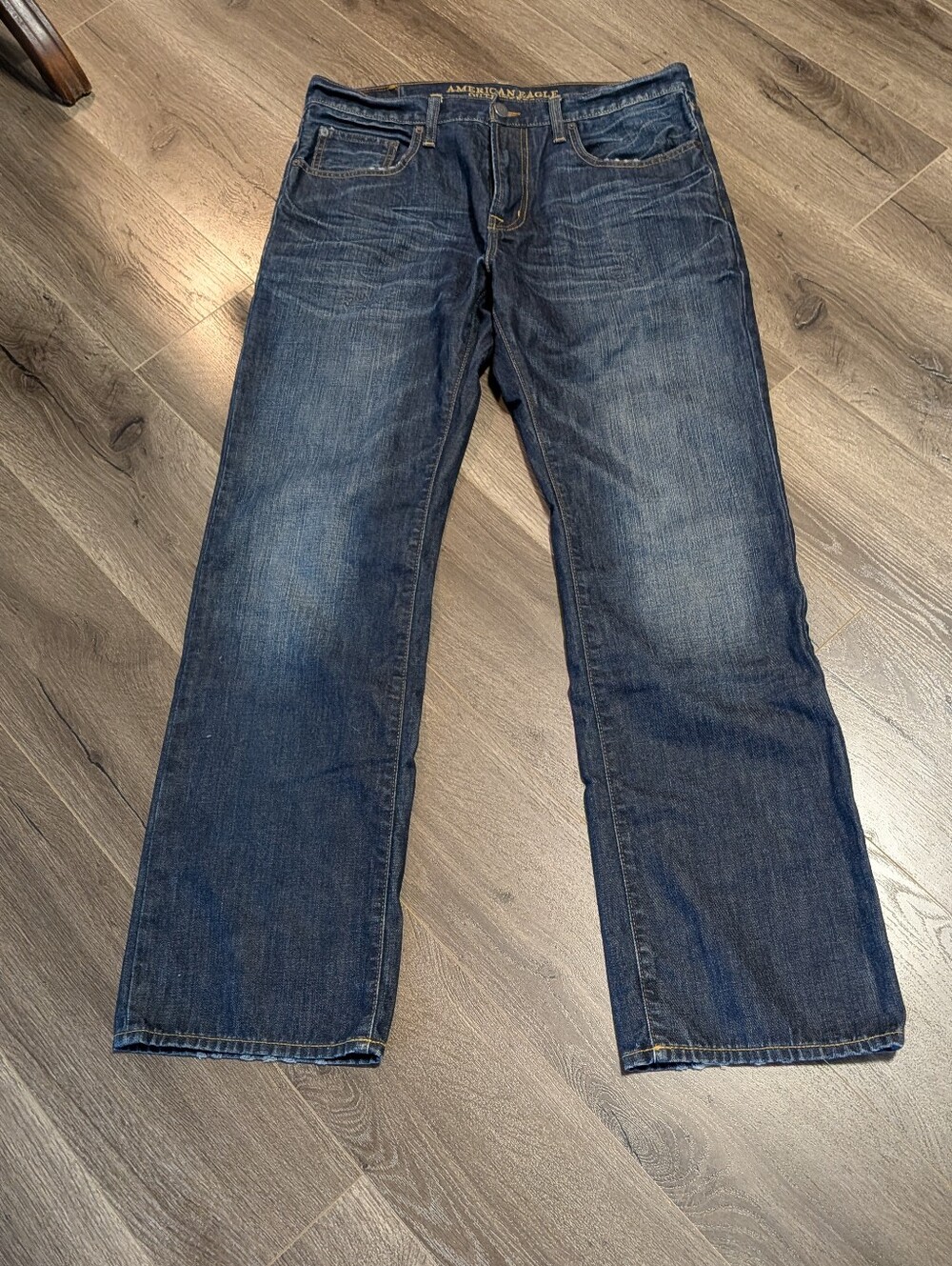 Like new AMERICAN EAGLE jeans mens size 34/34. EUC. Distressed. Whiskering.